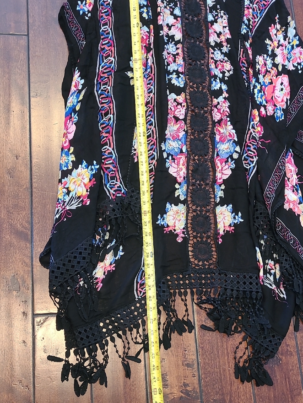 Woven Heart Floral Black Kimono Cover-Up with Fringe Side Slit Size 1X - Picture 5 of 5